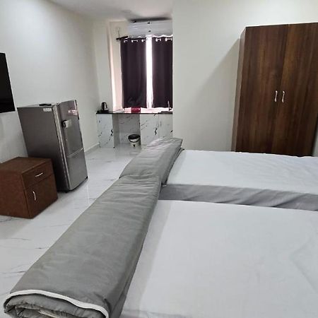 Single Suite Room Haïdarabad Extérieur photo